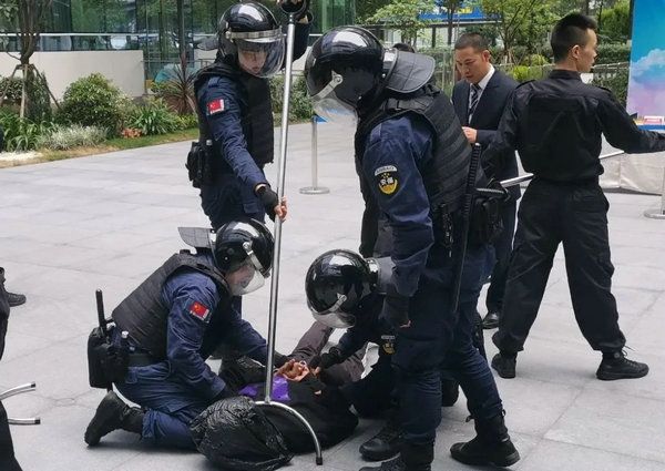 临时保安